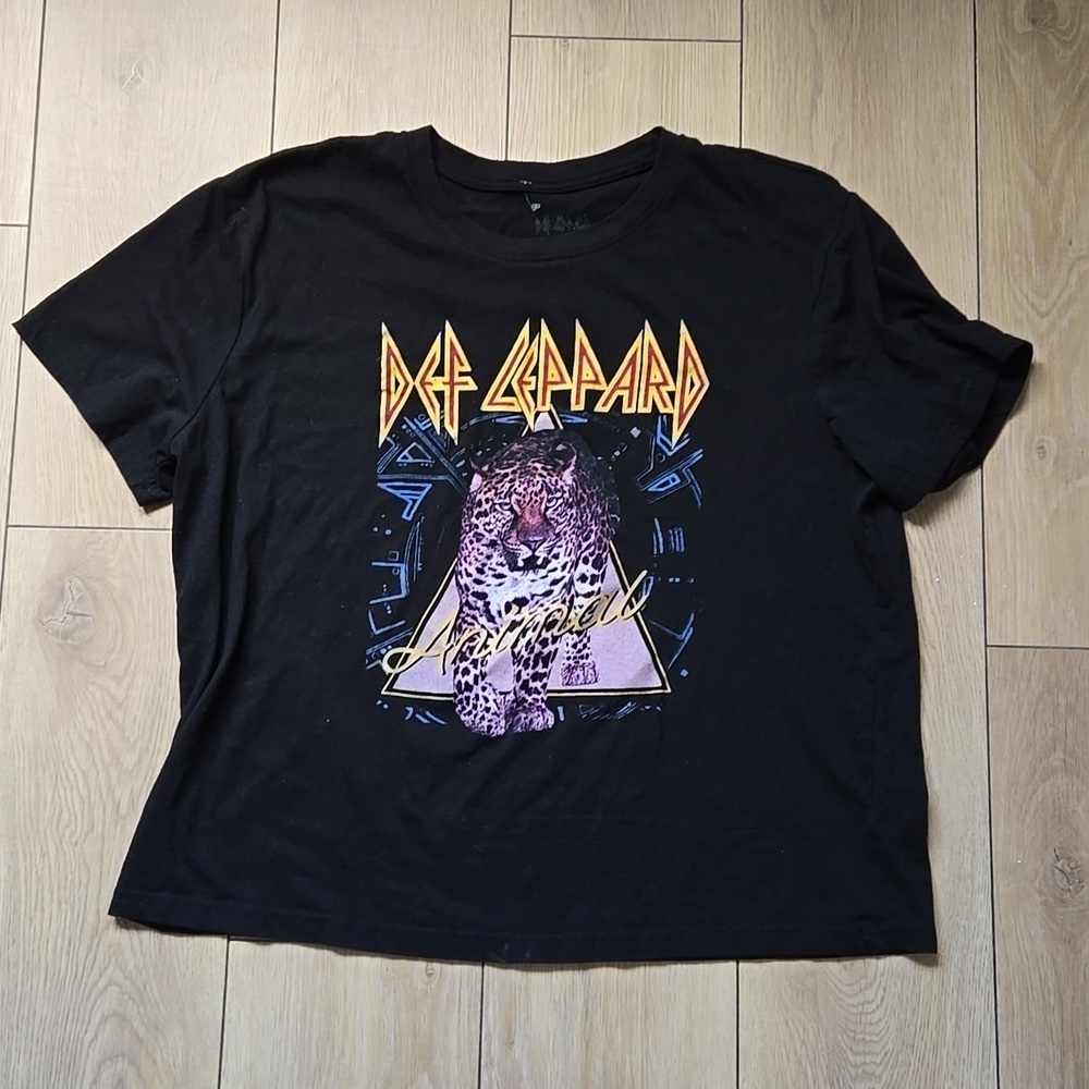 DEF LEPPARD BAND TEE SIZE XL